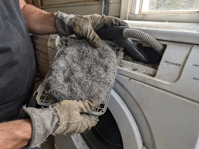 Cleaning Dryer Lint Trap in Milford city 